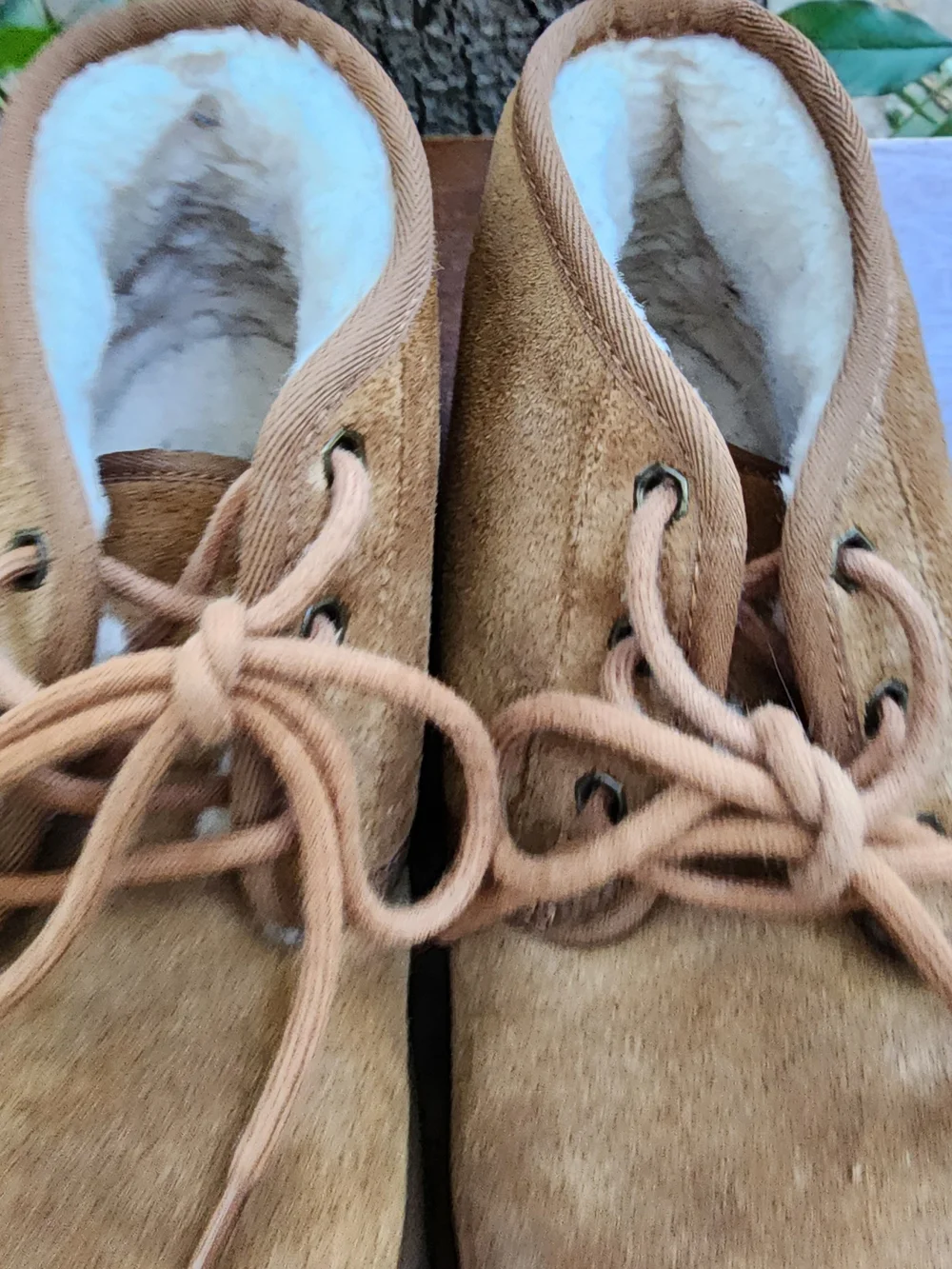 UGG Neumel Suede Lace Up Chukka Boots Chestnut Men's Size [9]